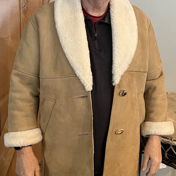 EDDIE BAUER Outdoor Outfitters - Sheepskin Coat - Unisex Size M --- Sand Color - Picture 1 of 5